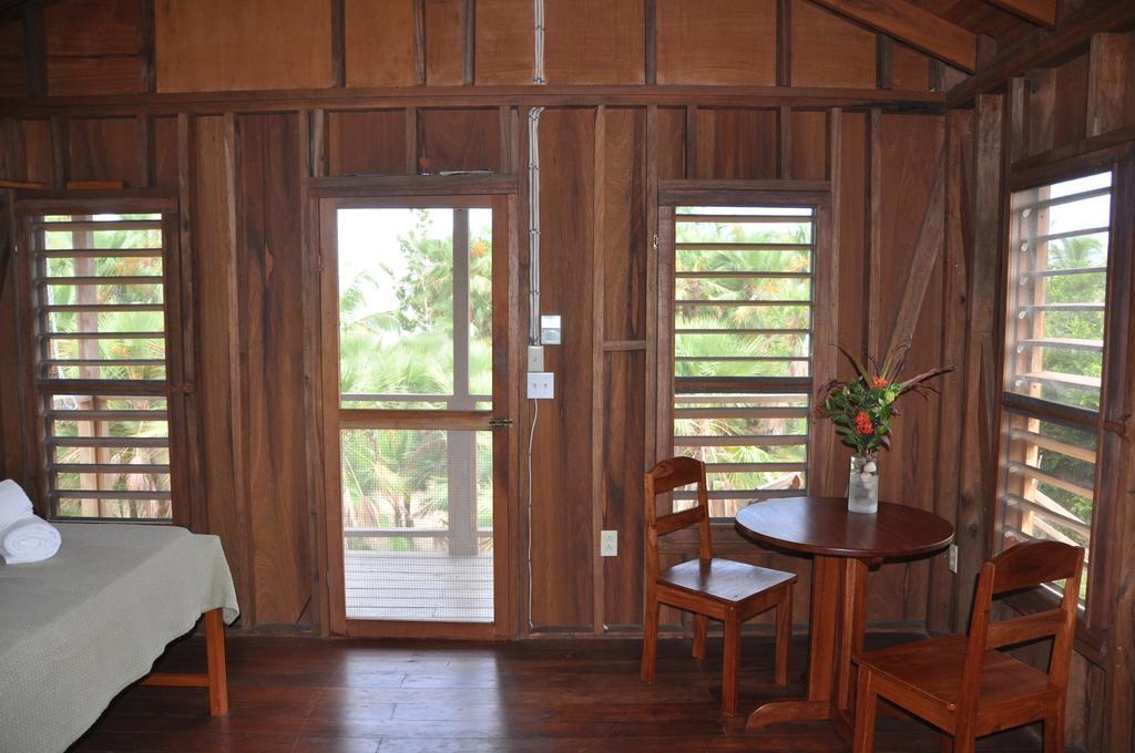 Sabal Beach Hotel Monkey River Town Phòng bức ảnh